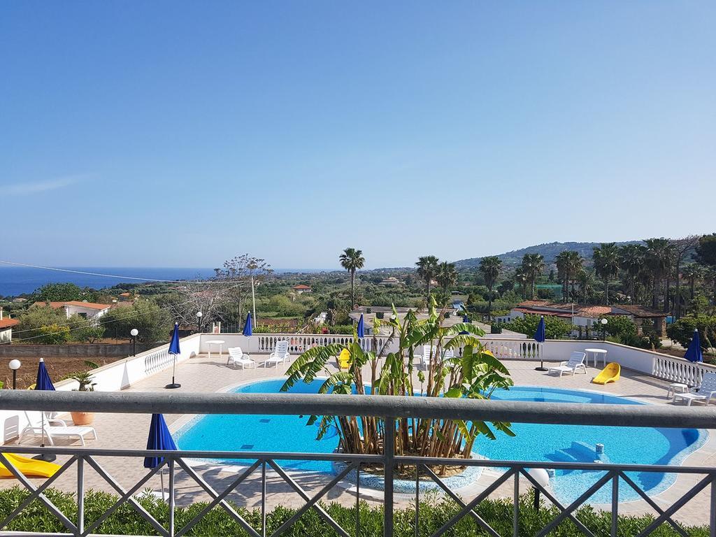 Hotel Eolo Capo Vaticano Bagian luar foto